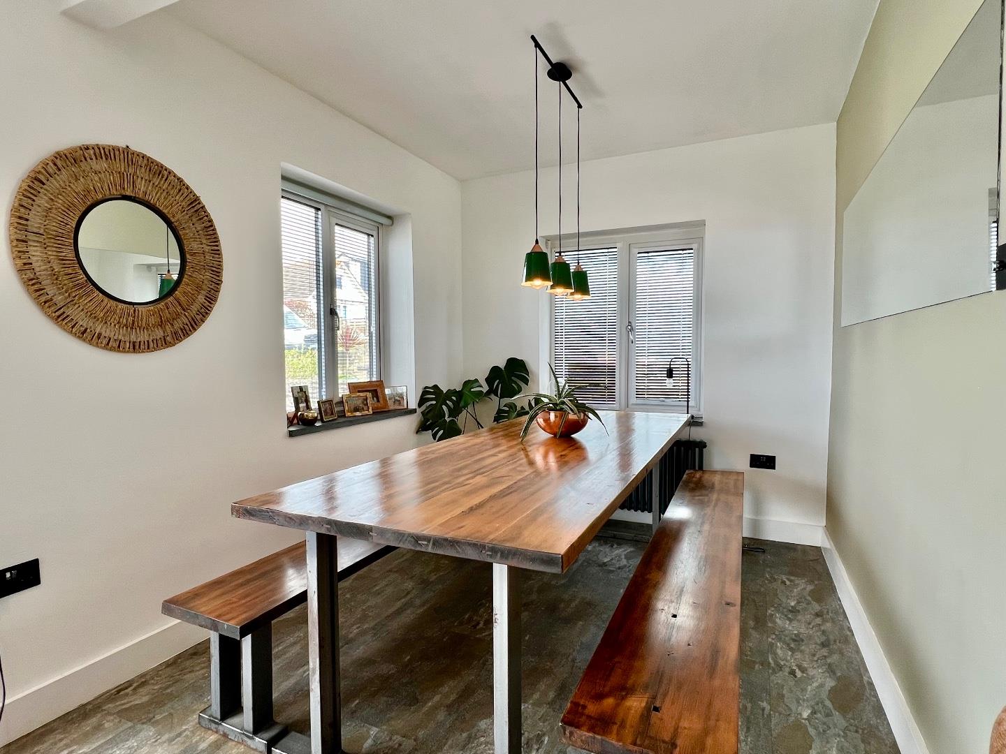 Seaview Drive, Ogmore-By-Sea, Vale of Glamorgan, CF32 0PB